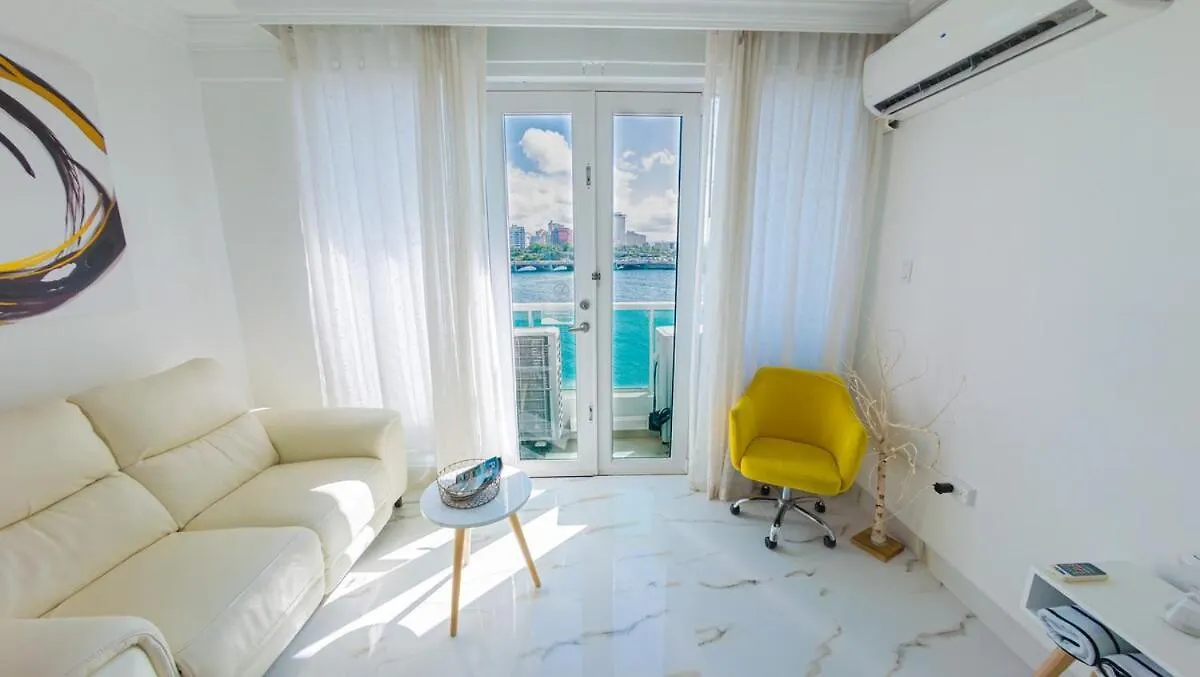 Water Side Studio King Bed With Pool San Juan