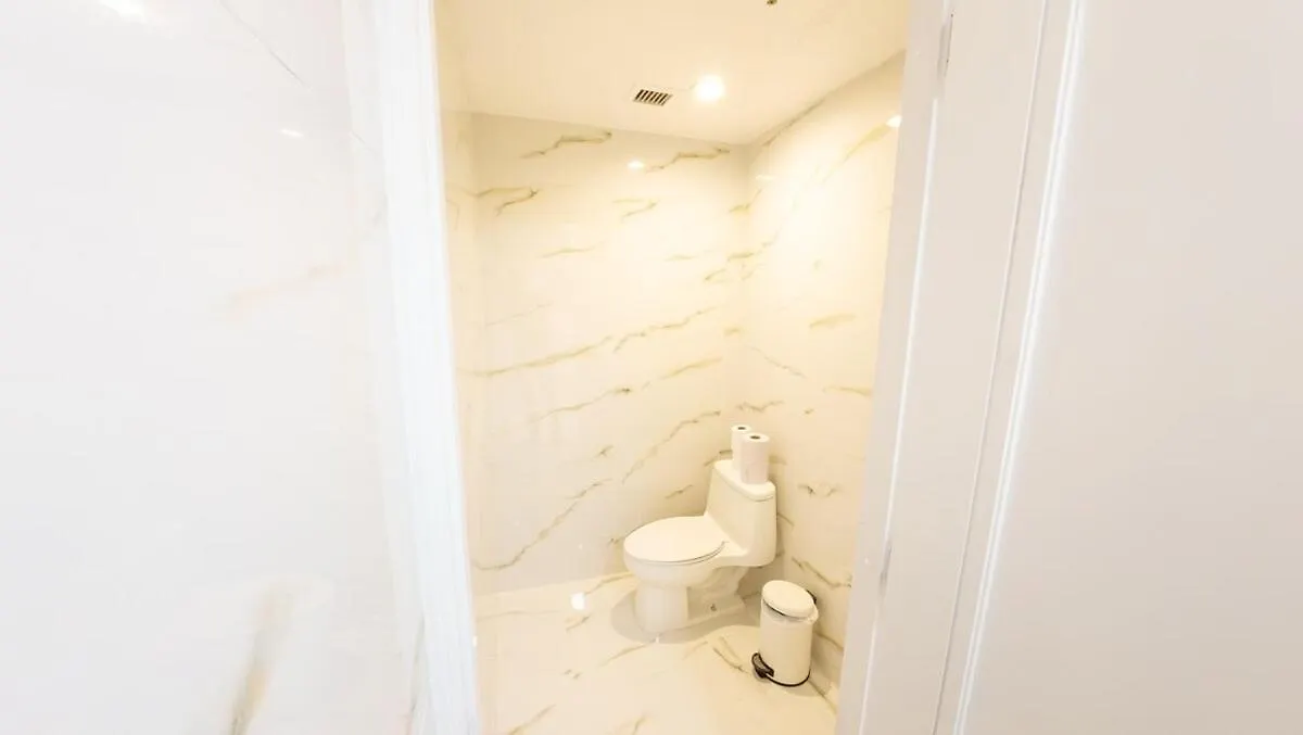 Water Side Studio King Bed With Pool San Juan Apartment