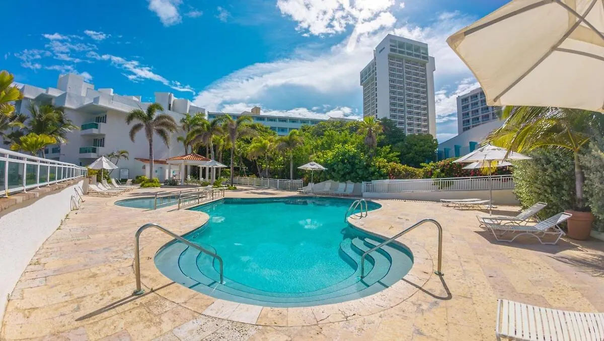 Water Side Studio King Bed With Pool San Juan