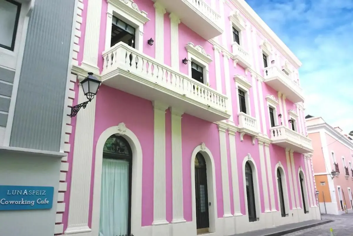 Water Side Studio King Bed With Pool San Juan Apartment