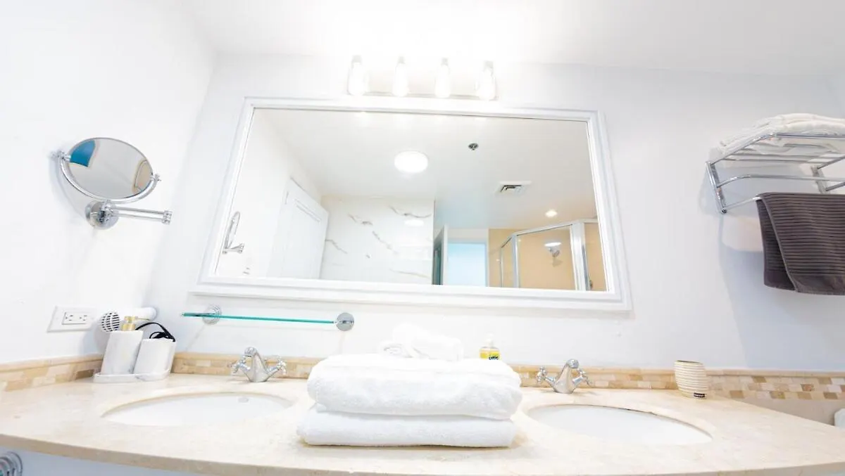 Water Side Studio King Bed With Pool サンジョアン