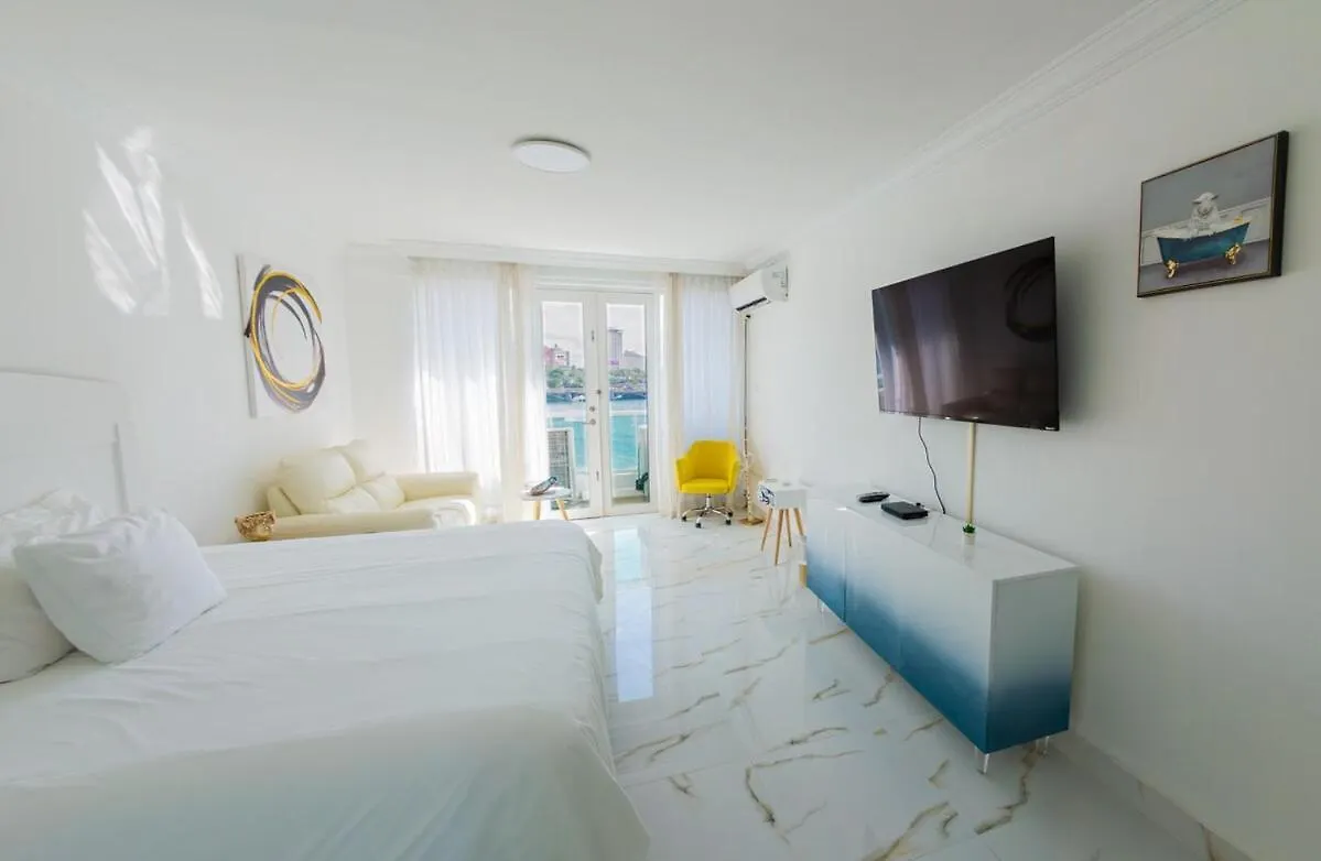 Water Side Studio King Bed With Pool サンジョアン 0*,  プエルトリコ